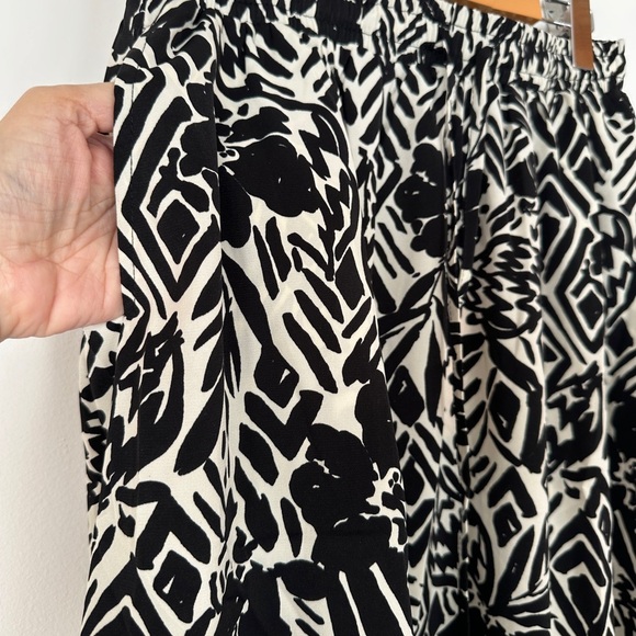 WITSMILE | Floral Pleated Midi Skirt | Elastic Waist Pleated A-Line Midi Skirt N - Picture 4 of 6